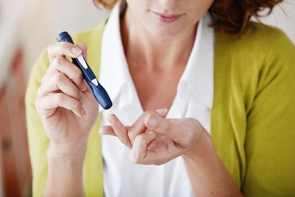 test-for-diabetes-woman