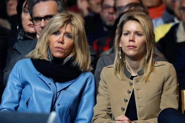 brigitte-trogneux-and-daughter-at-emmanuel-macron-s-rally-lille