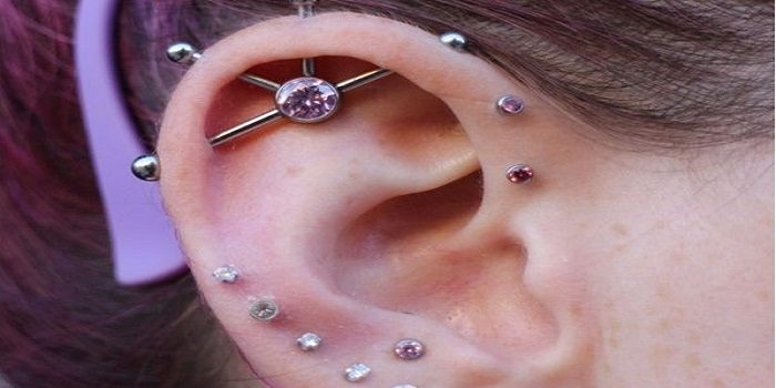 prix-piercing-tragus-150-industrial-piercing-examples-jewelry-pain-cost-healing-cool